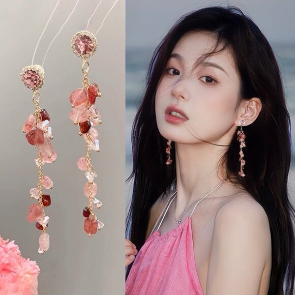 Diamond gravel tassel light luxury temperament pomegranate color earrings - Picture 1 of 6